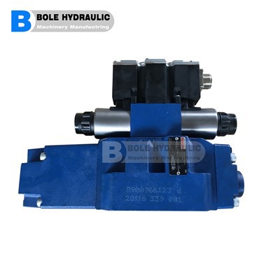 Válvula direccional proporcional serie 4WRKE27 de Rexroth R901172257 4WRKE27E500L-3X/6EG24TK31/A5D3WC15M